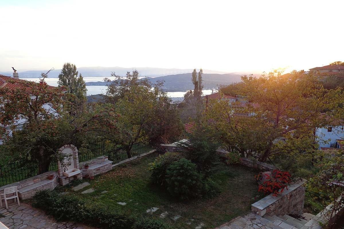Klio Guesthouse Портария Экстерьер фото